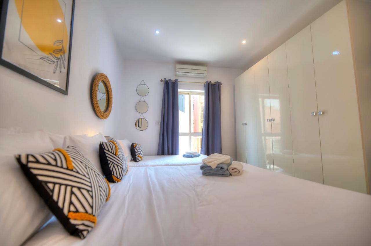 Spacious 4 Bedrooms With Sea View Balcony Goslm-3 Sliema Bagian luar foto